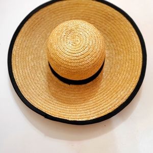 Tan women wide brim straw hat